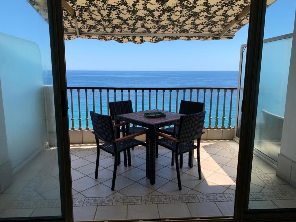 Appartement Front De Mer - Promenade Des Anglais ニース エクステリア 写真